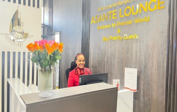 The Asante Lounge reception at Jomo Kenyatta International Airport welcomes Premier World and Sky Priority guests with a staffed desk.
