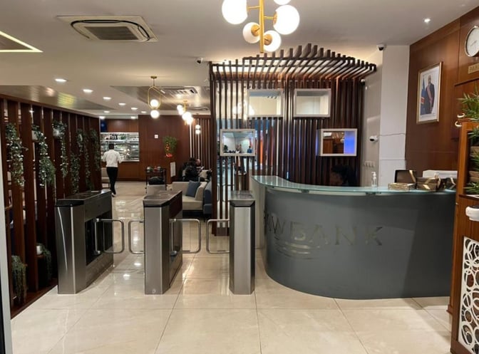 The entrance to Le Meilleur VIP Lounge at N'Djili International Airport features a reception desk and security gates.