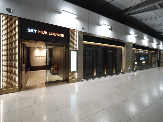 The Sky Hub Lounge entrance at Seoul Incheon International Airport is located in the East Concourse, featuring a welcoming reception area.