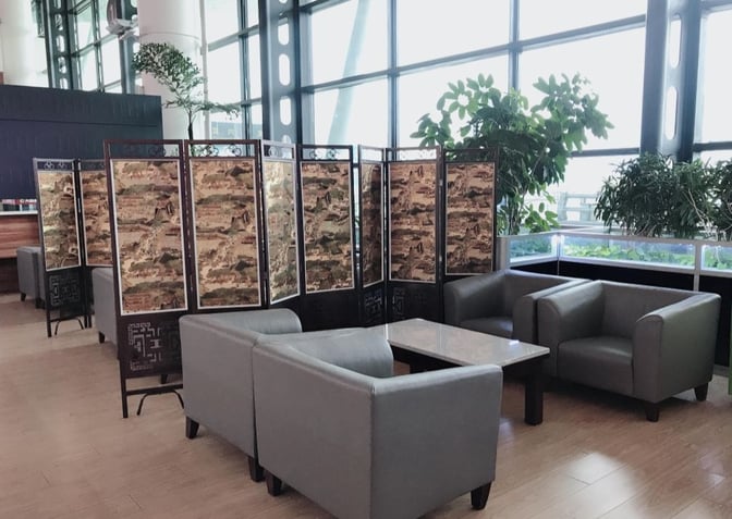 Easy-boarding VIP Reception Center