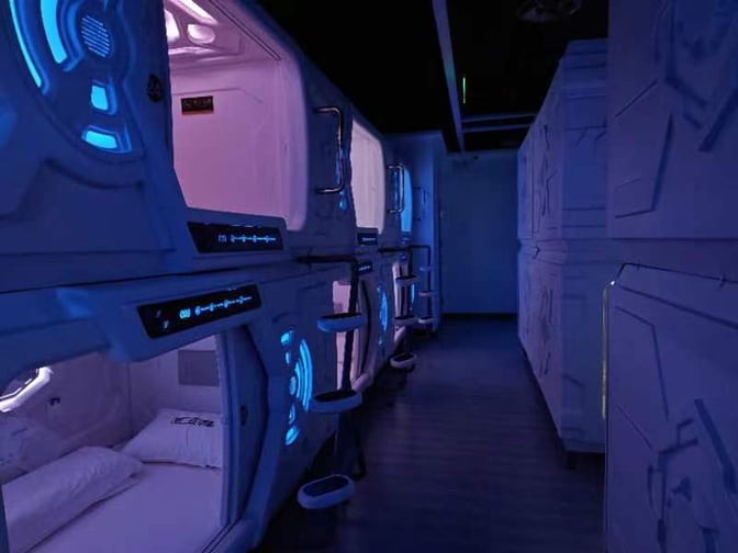 The sleep pods at Wuhan Tianhe International Airport offer individual resting spaces with digital controls and privacy for travelers.